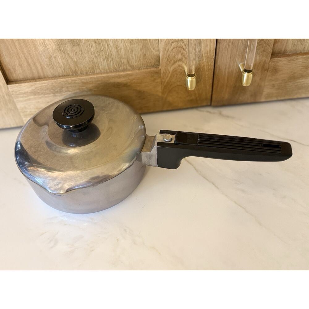 Vintage Magnalite GHC 1 Qt Double Pour Spout Sauce Pan with Lid
